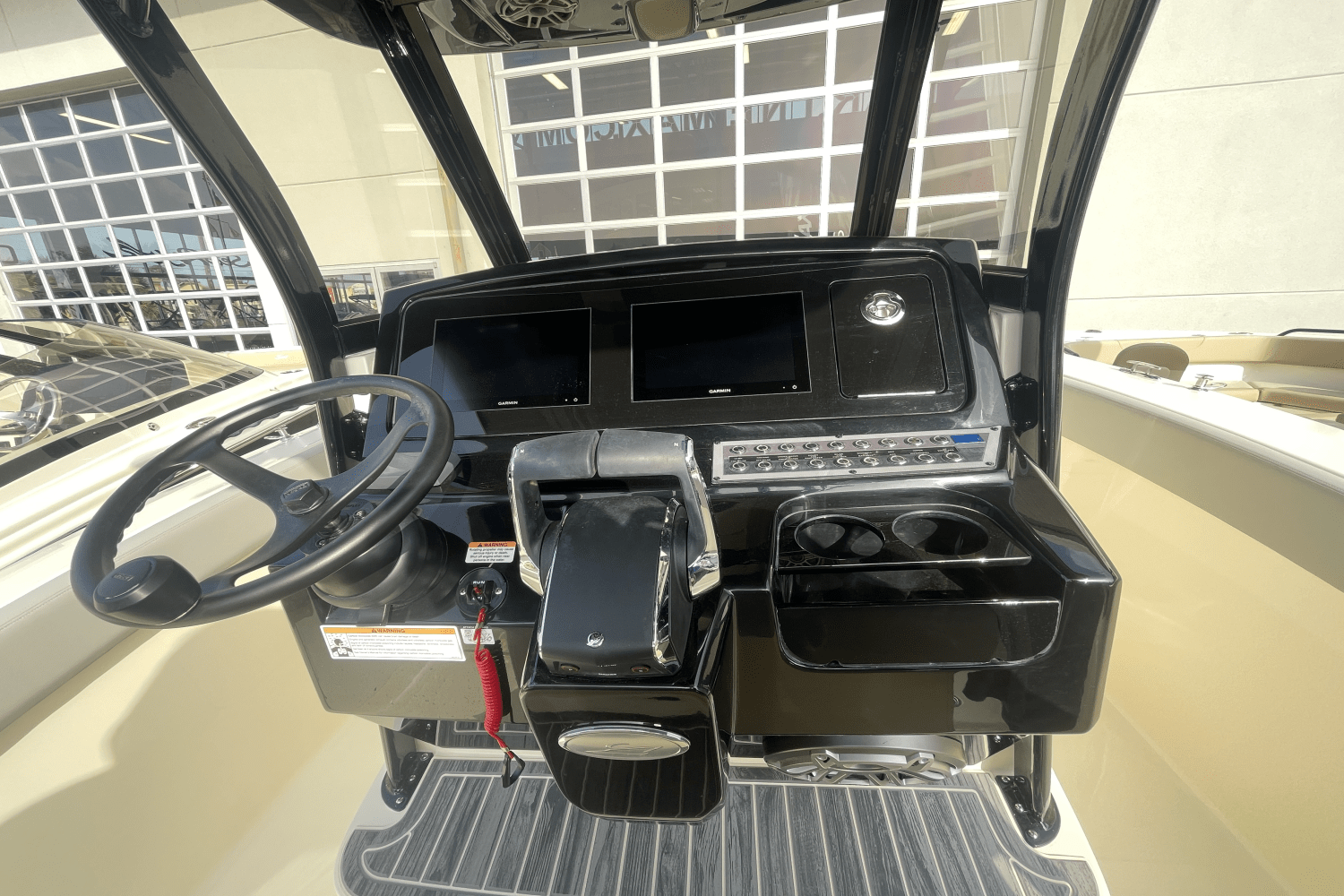 Slide: The Image of Scout 277 LXF 2024 - 7