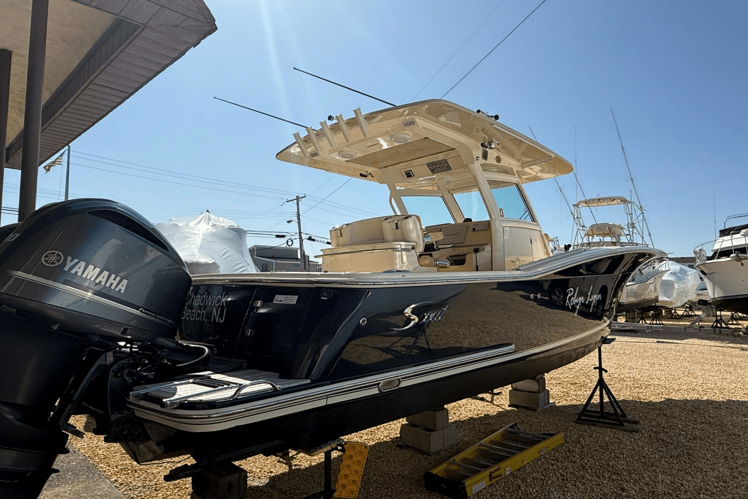 Slide: The Image of Scout 300 LXF 2015 - 1