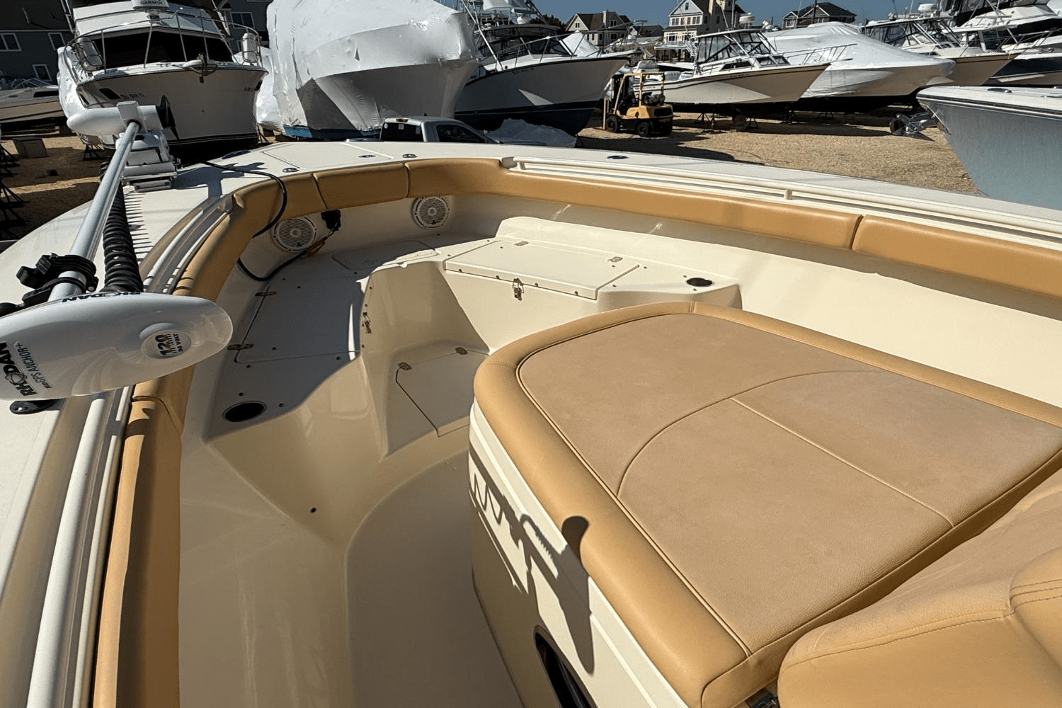 Slide: The Image of Scout 300 LXF 2015 - 17