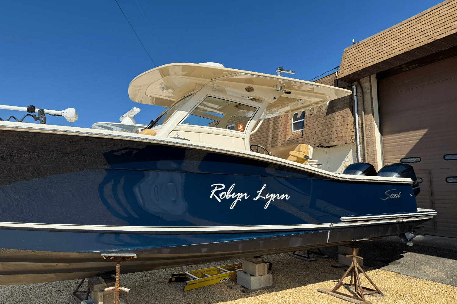 Slide: The Image of Scout 300 LXF 2015 - 4