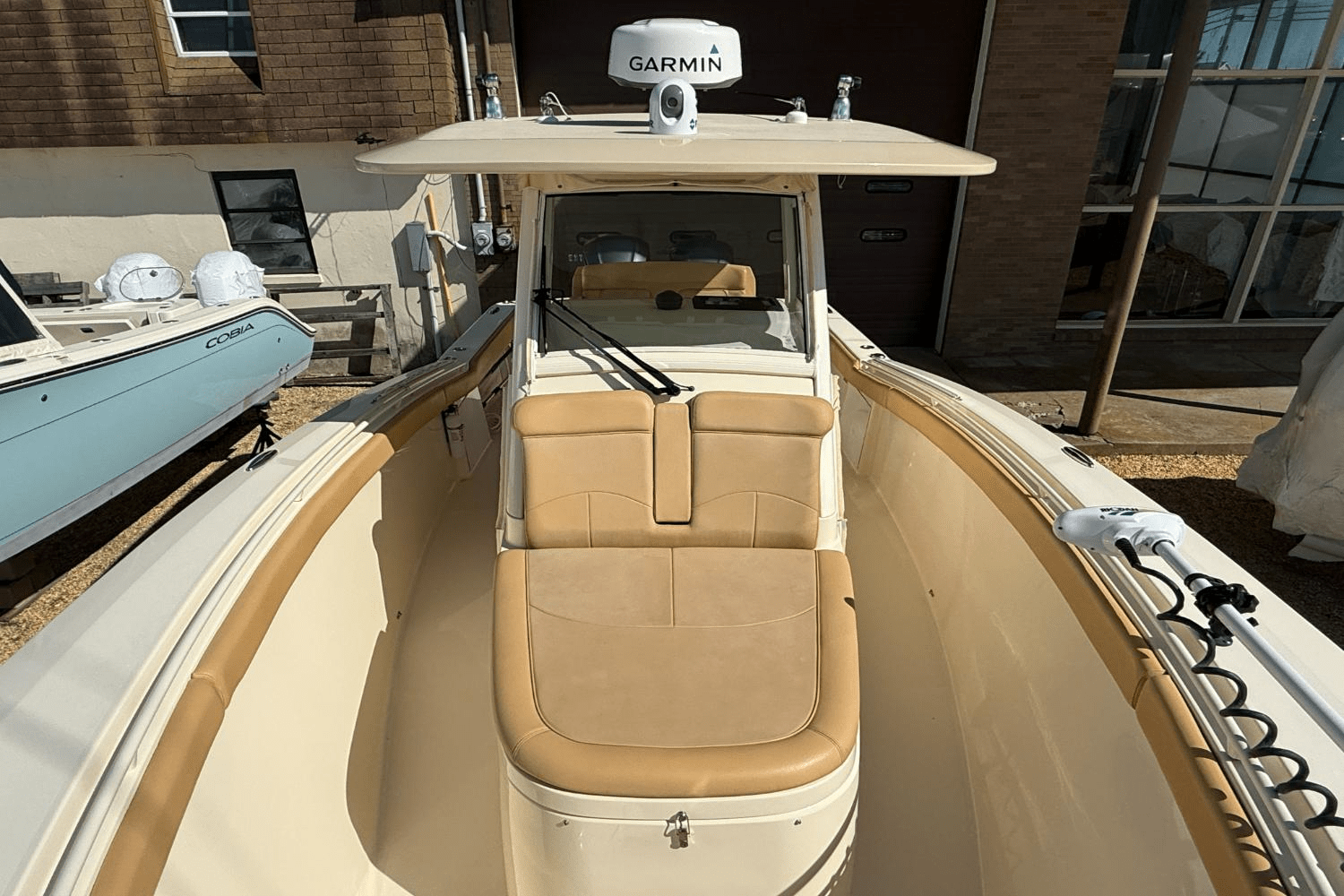 Slide: The Image of Scout 300 LXF 2015 - 6