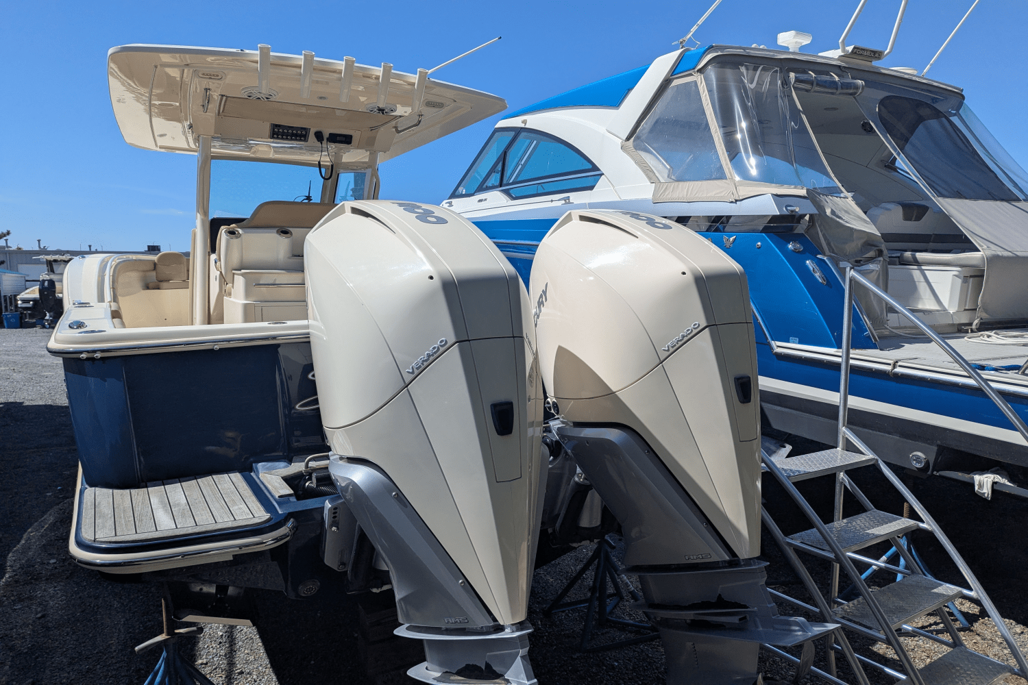 Slide: The Image of Scout 300 LXF 2020 - 32