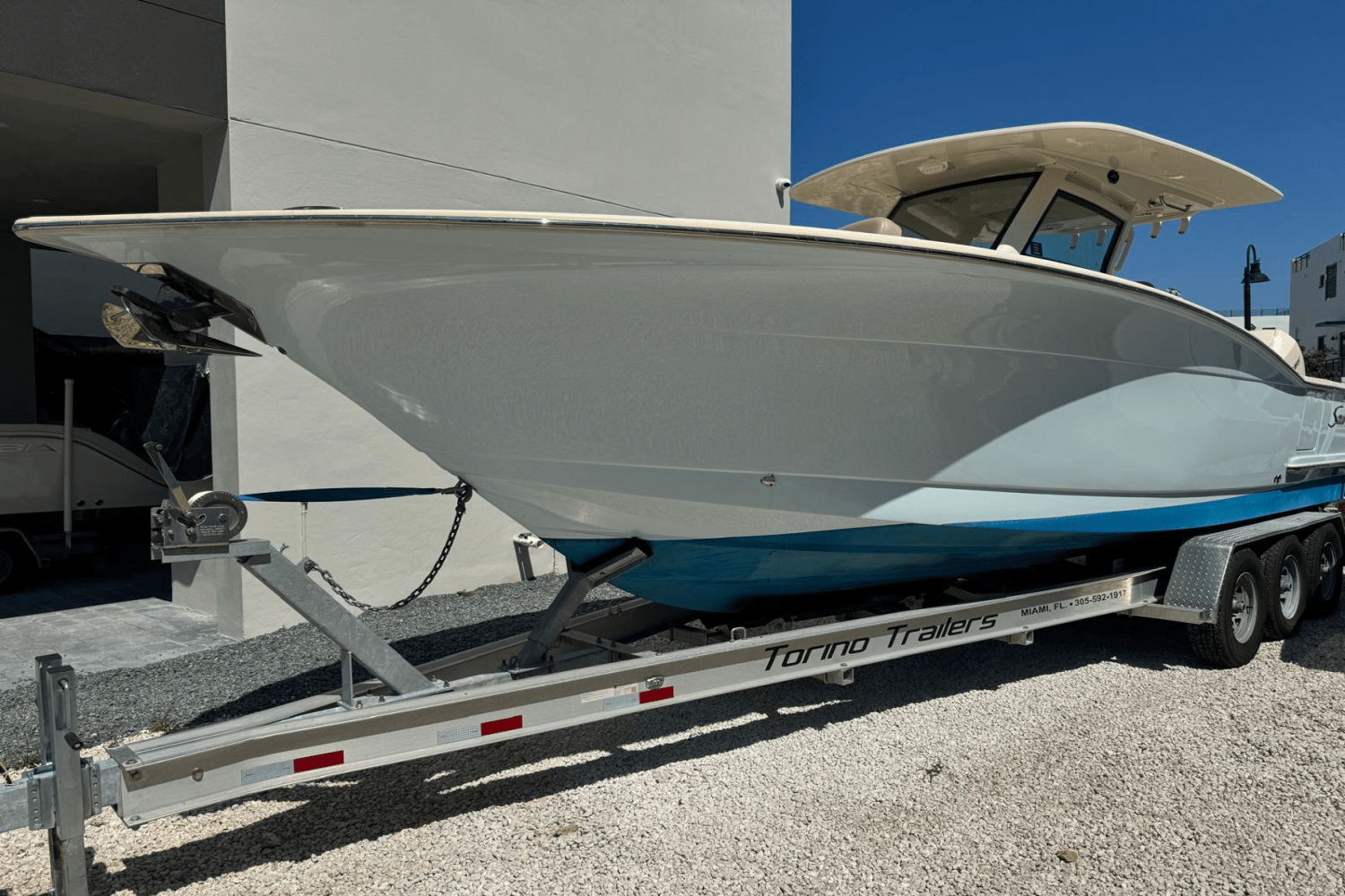 Slide: The Image of Scout 305 LXF 2023 - 0