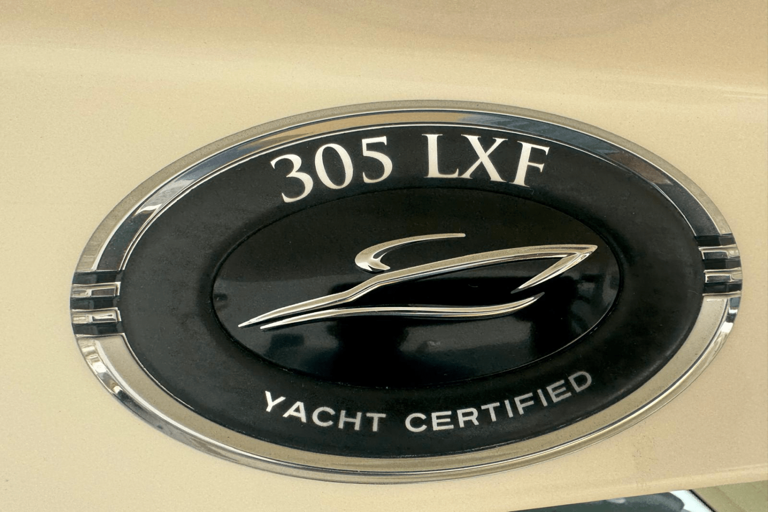 Slide: The Image of Scout 305 LXF 2023 - 2