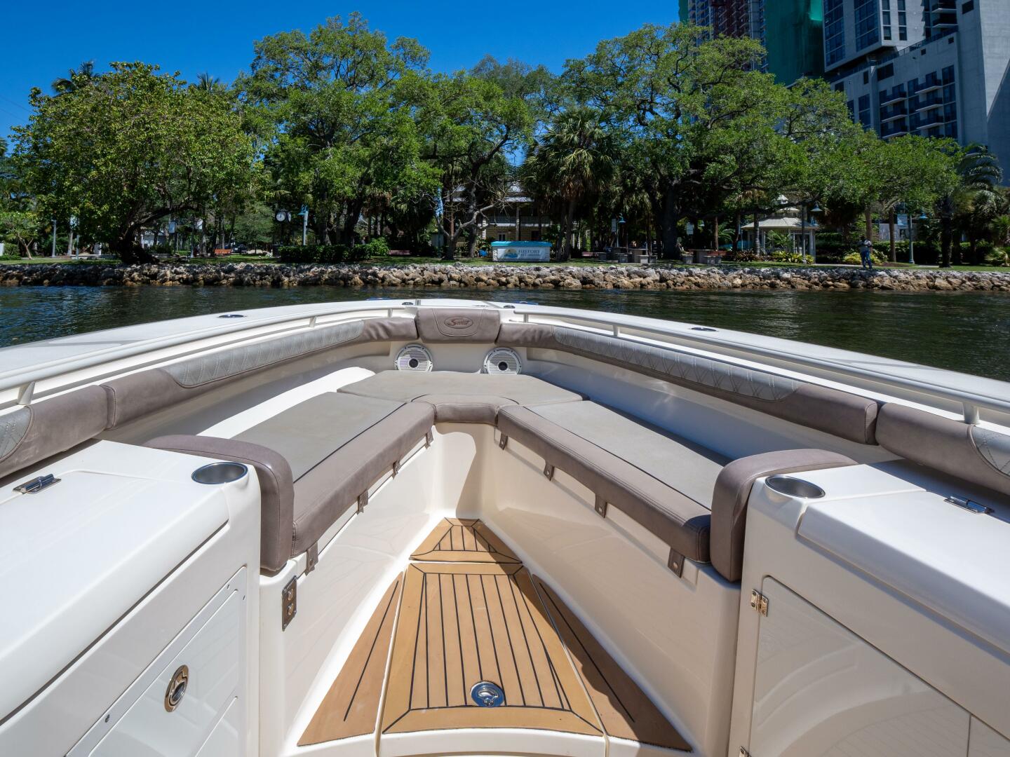 Slide: The Image of Scout 32 2015 - 5341312