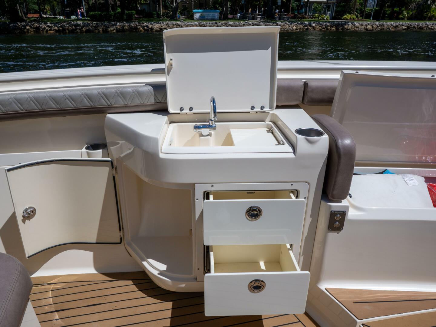 Slide: The Image of Scout 32 2015 - 5341316