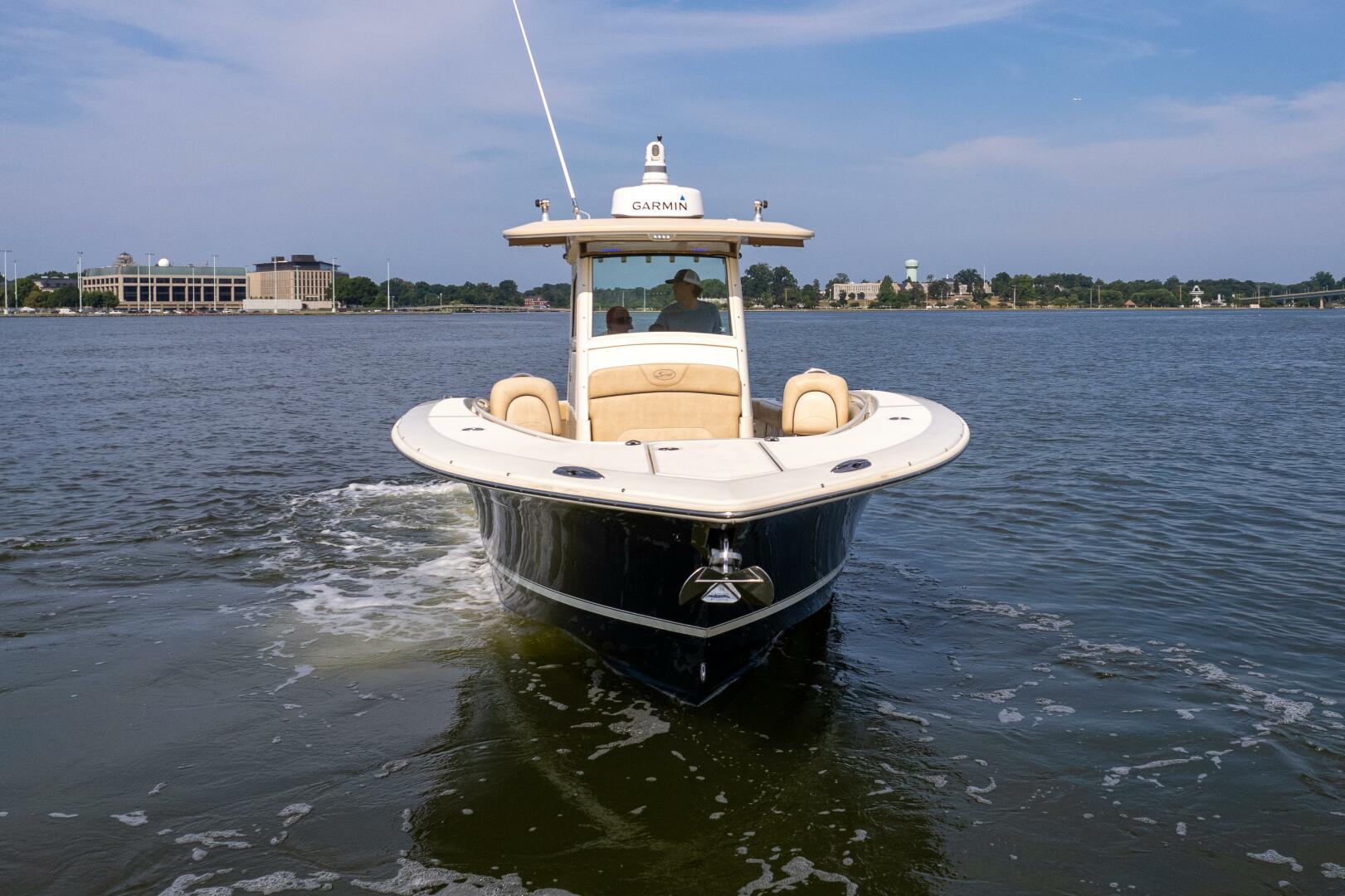 Slide: The Image of Scout 320 LXF 2015 - 11