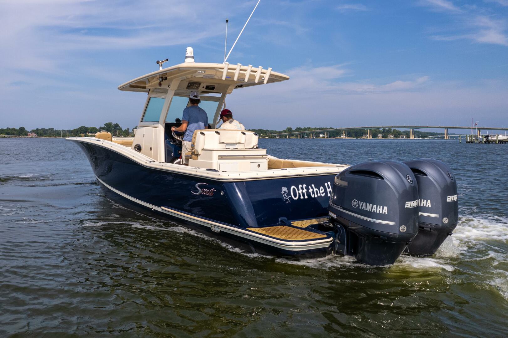 Slide: The Image of Scout 320 LXF 2015 - 16