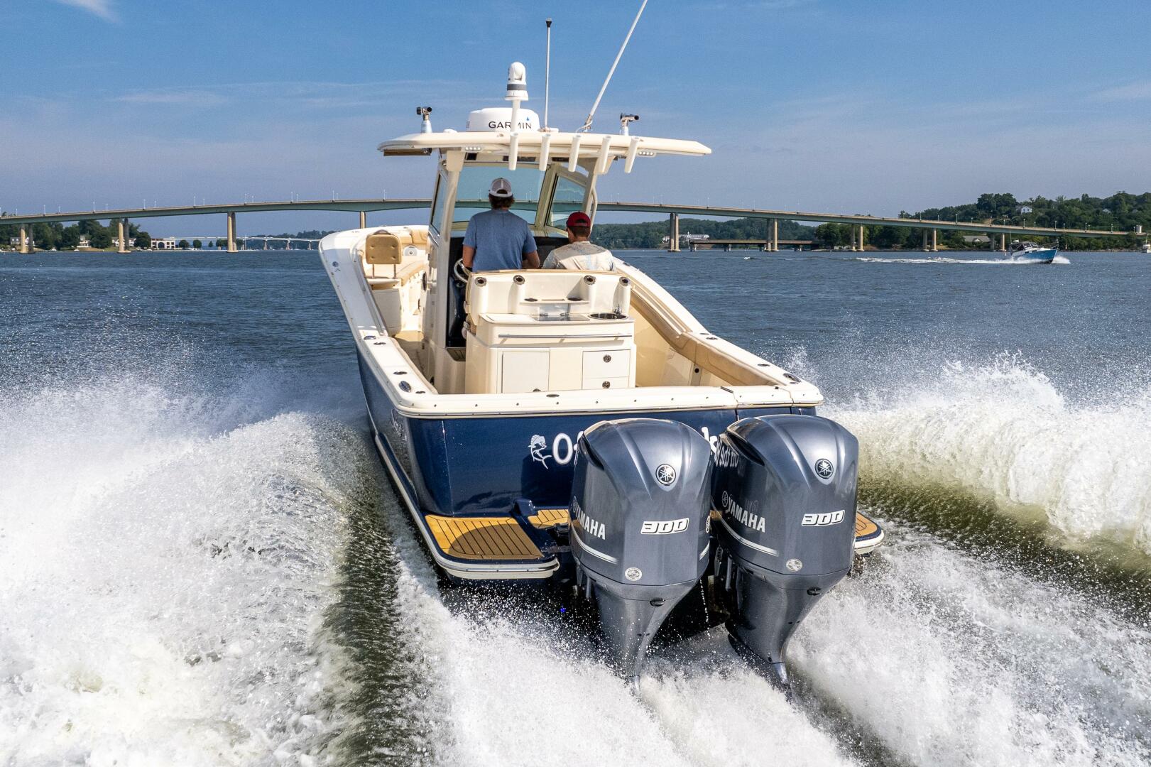 Slide: The Image of Scout 320 LXF 2015 - 22