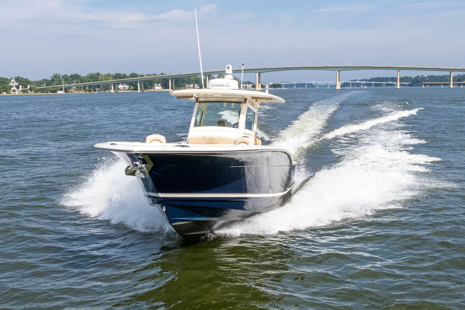 Slide: The Image of Scout 320 LXF 2015 - 24