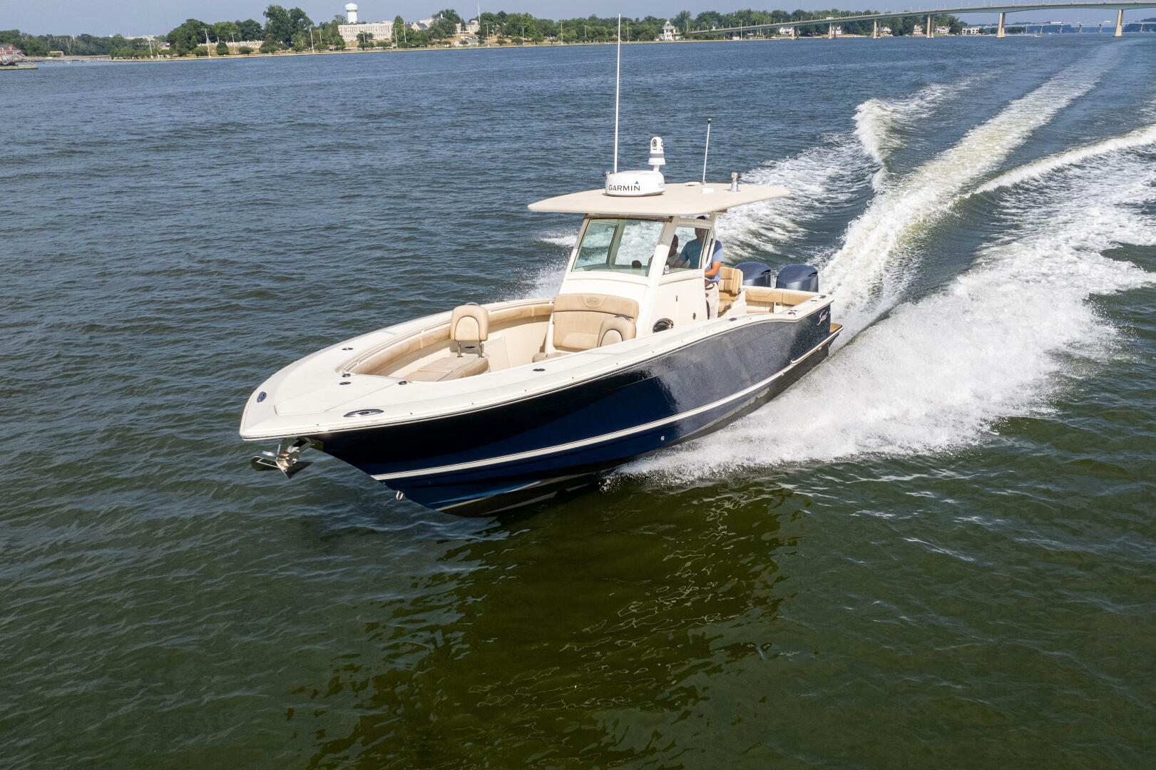 Slide: The Image of Scout 320 LXF 2015 - 25