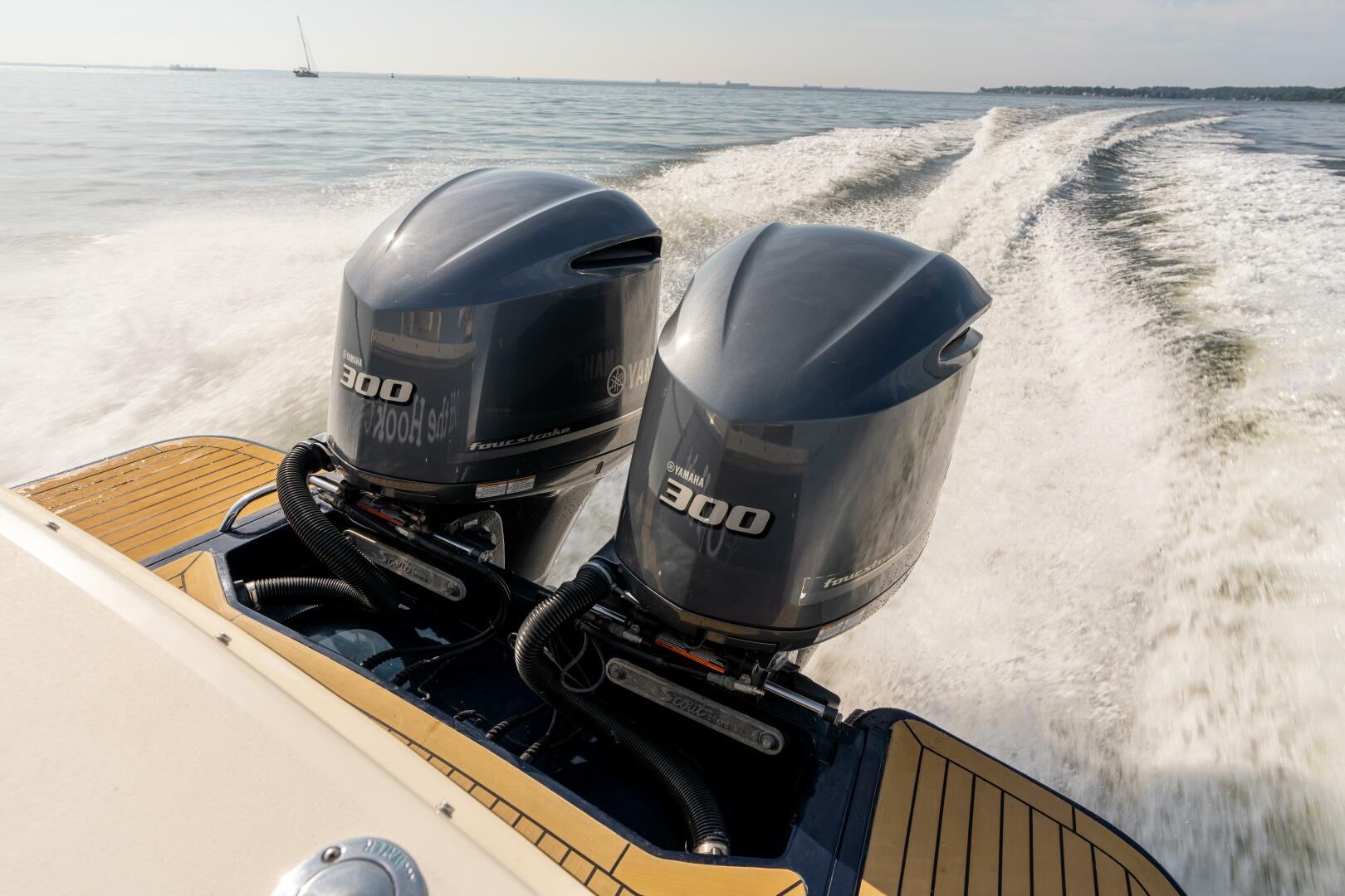 Slide: The Image of Scout 320 LXF 2015 - 38