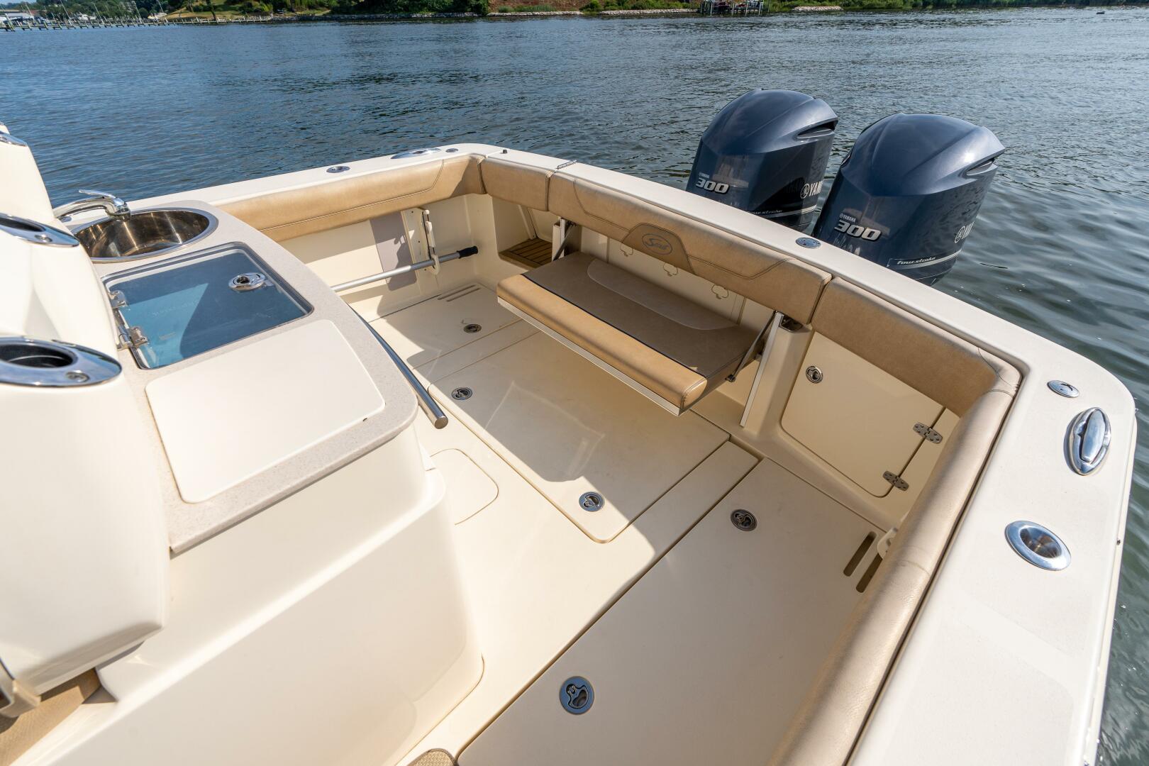 Slide: The Image of Scout 320 LXF 2015 - 50