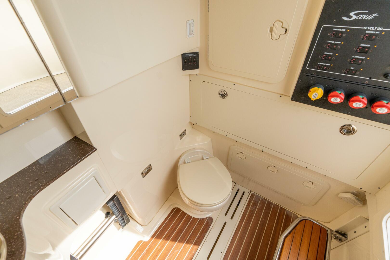 Slide: The Image of Scout 320 LXF 2015 - 54