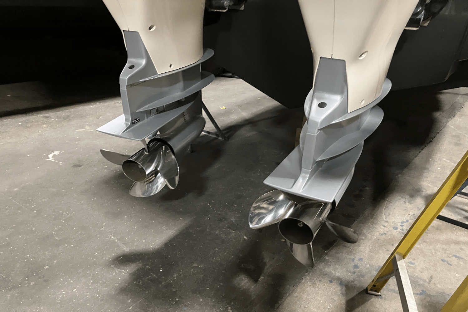 Slide: The Image of Scout 330 LXF 2023 - 52