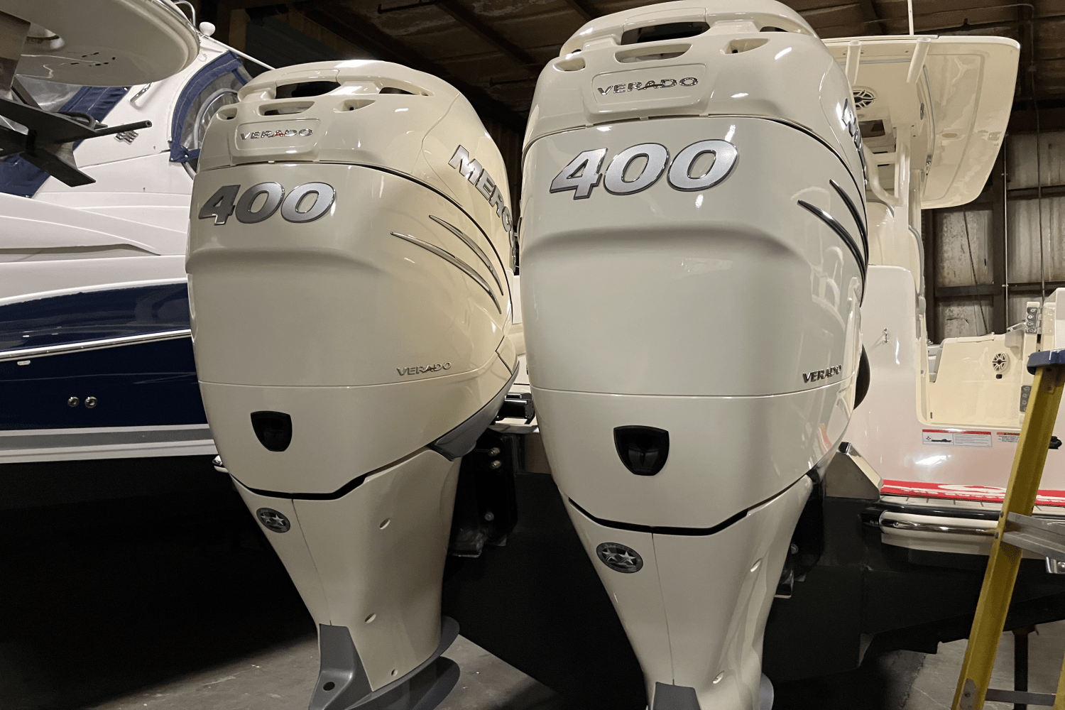 Slide: The Image of Scout 330 LXF 2023 - 53