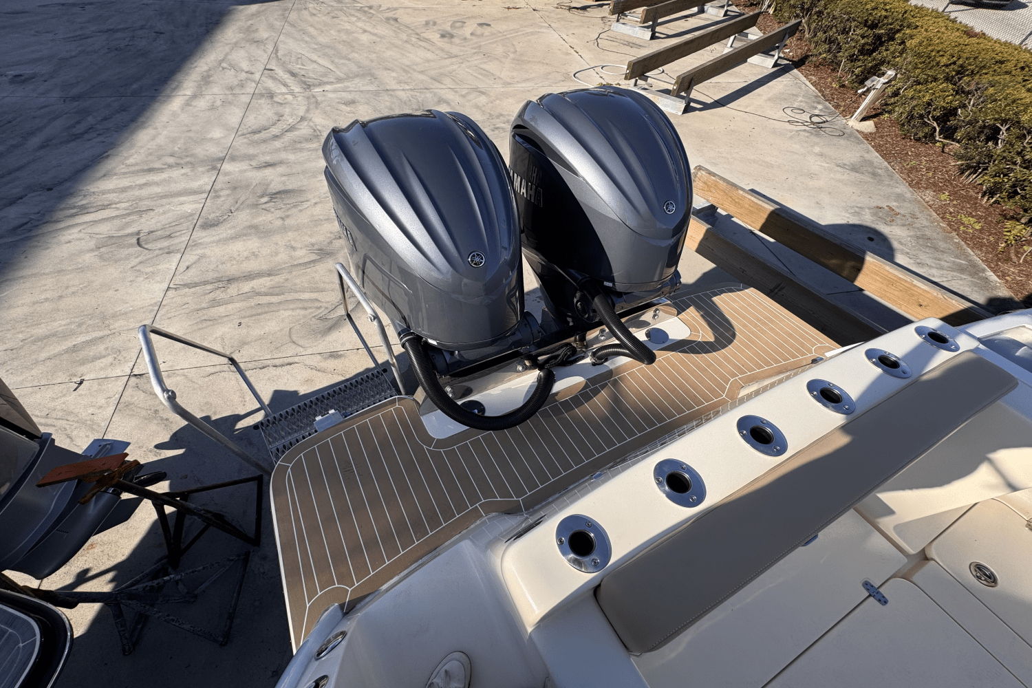 Slide: The Image of Scout 330 LXF 2024 - 8