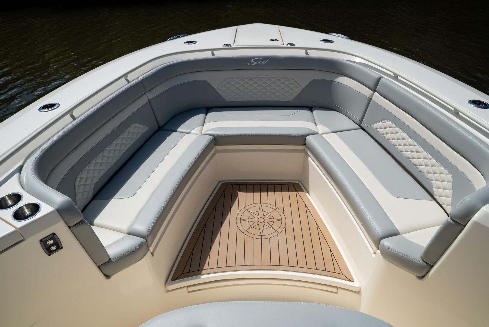 Slide: The Image of Scout 330 LXF 2025 - 5060590
