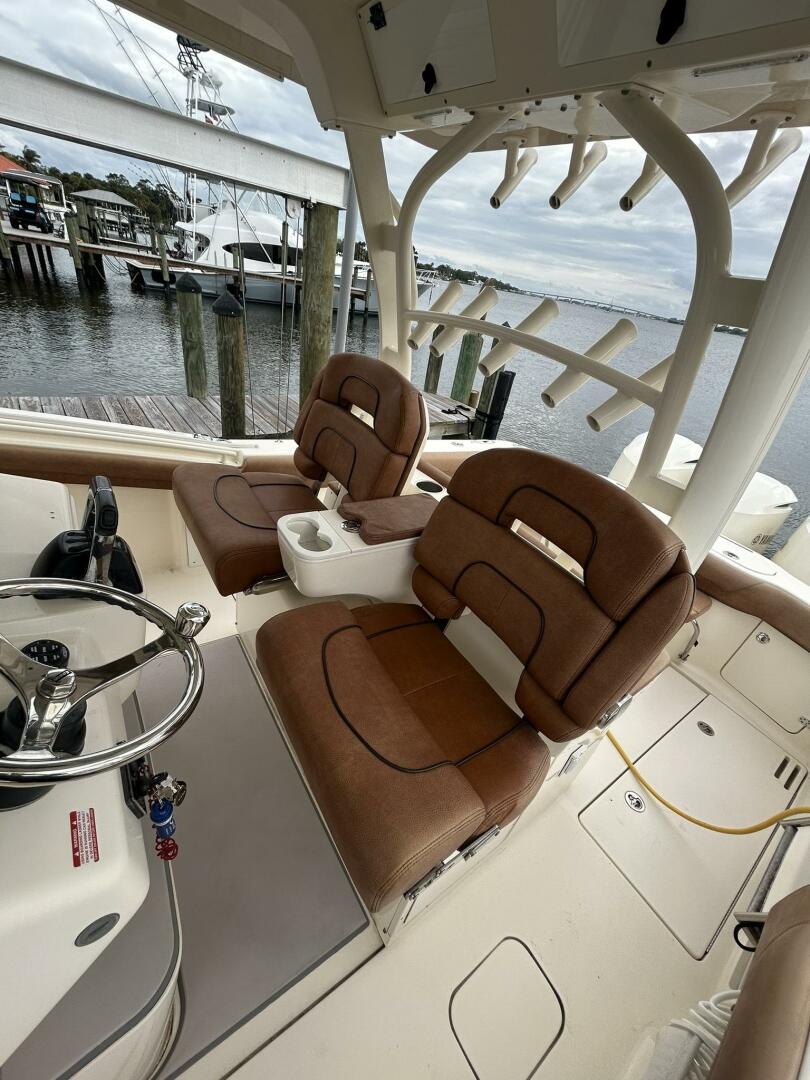 Slide: The Image of Scout 350 Lxf 2015 - 4955359