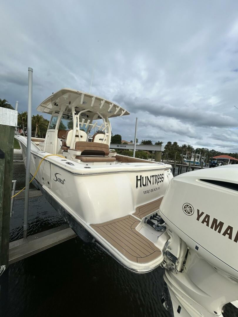 Slide: The Image of Scout 350 Lxf 2015 - 4955416