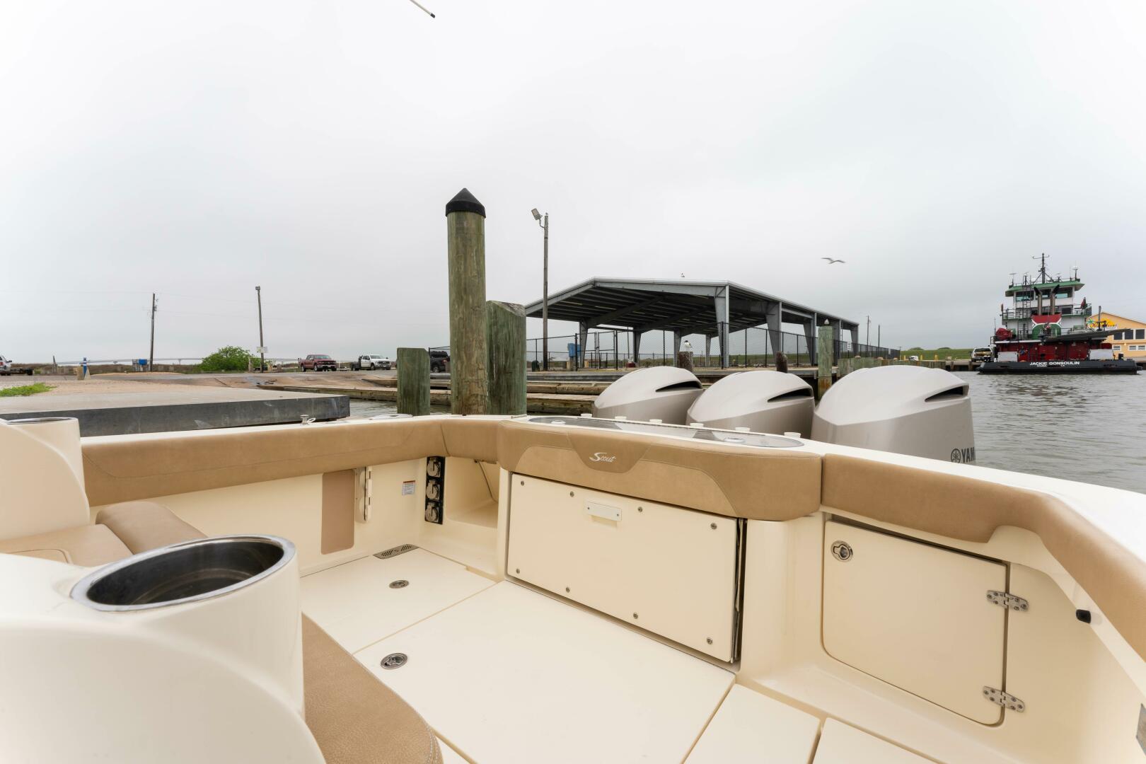 Slide: The Image of 2018 Scout 355 LXF - 5191183