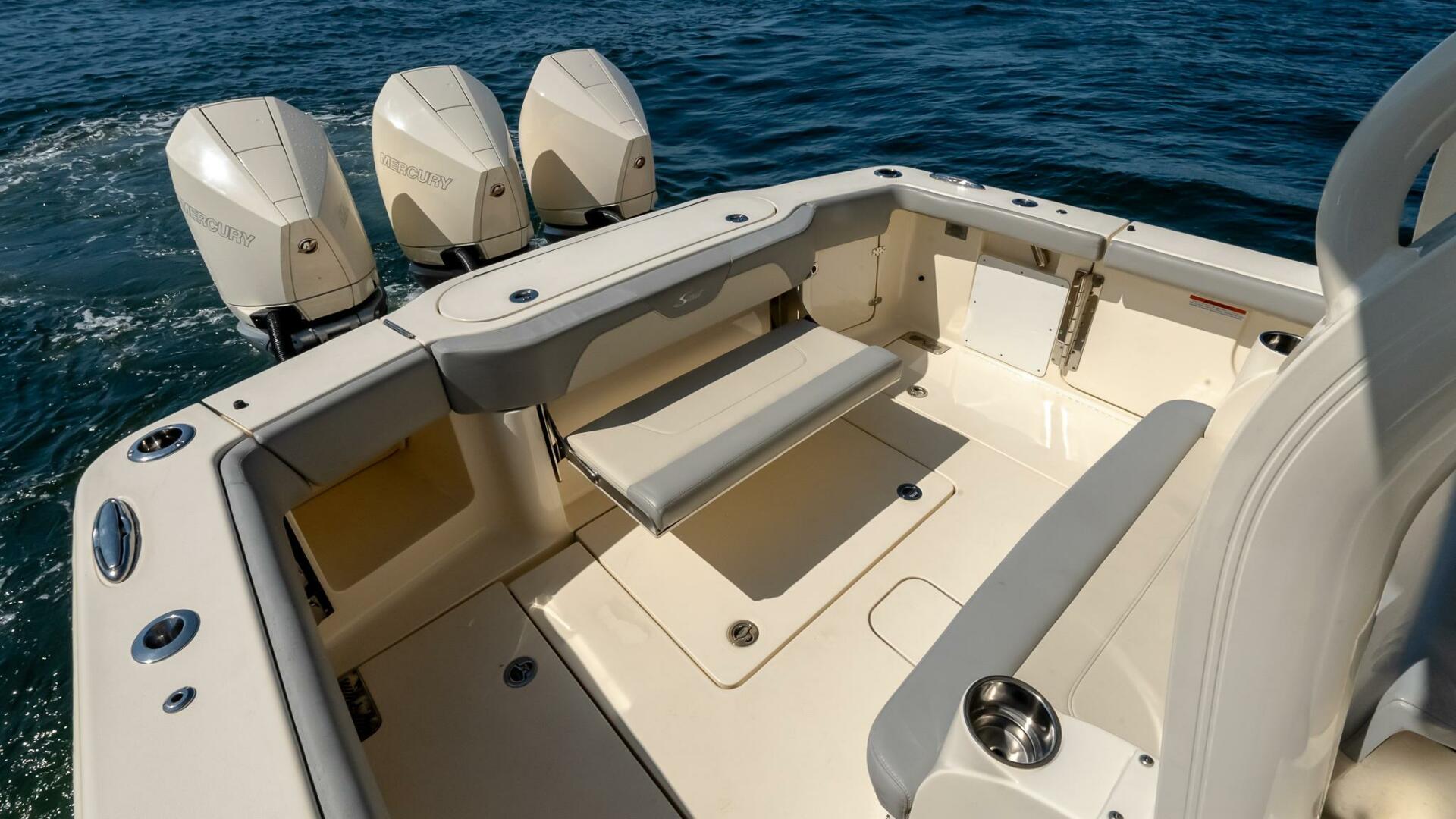 Slide: The Image of Scout 355 LXF 2019 - 4673226
