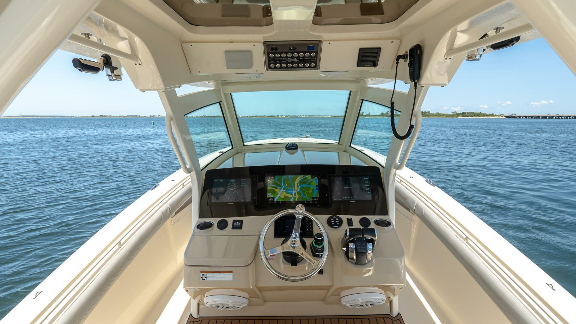 Slide: The Image of Scout 355 LXF 2019 - 4673238