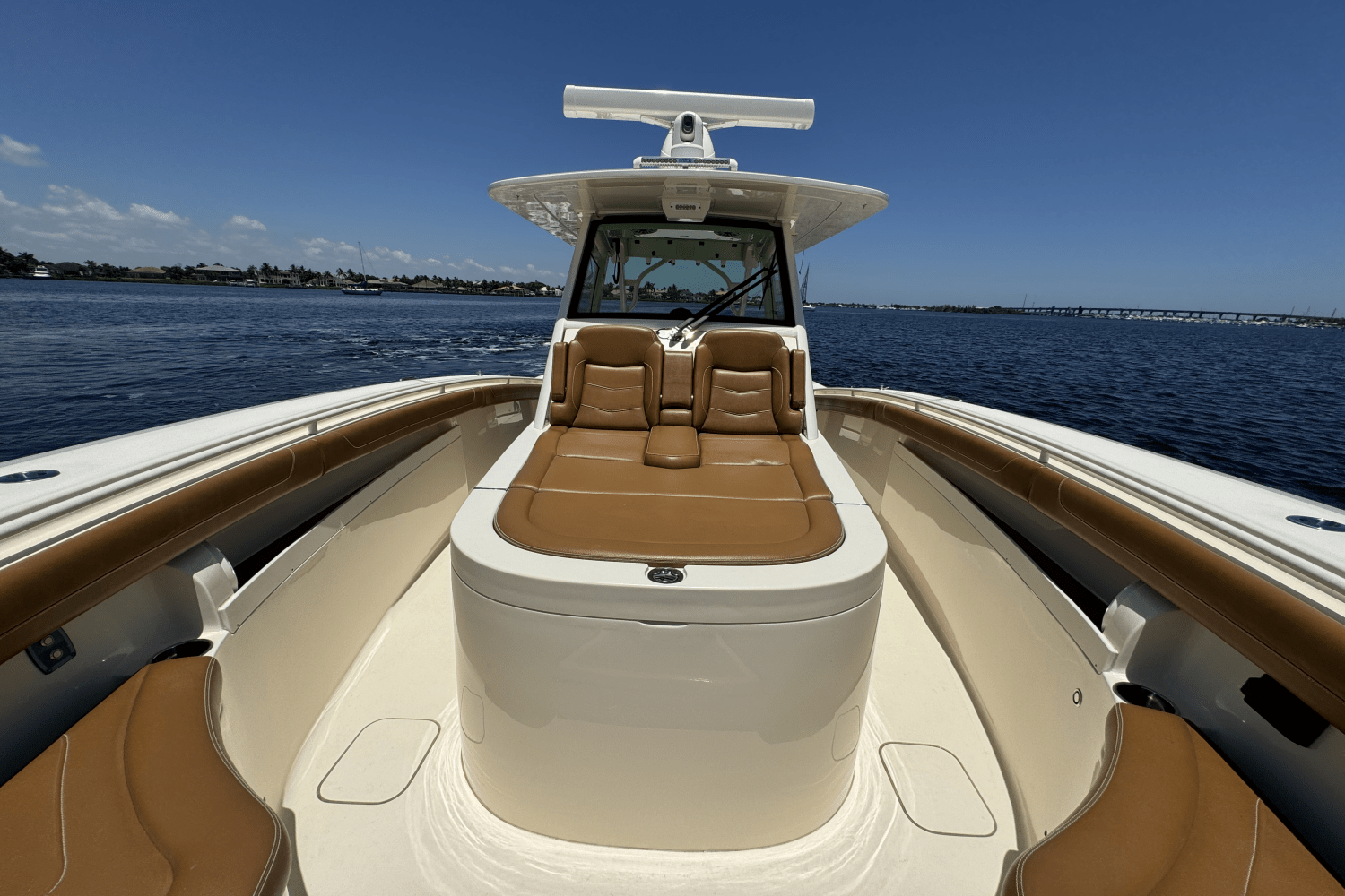 Slide: The Image of Scout 355 LXF 2021 - 14