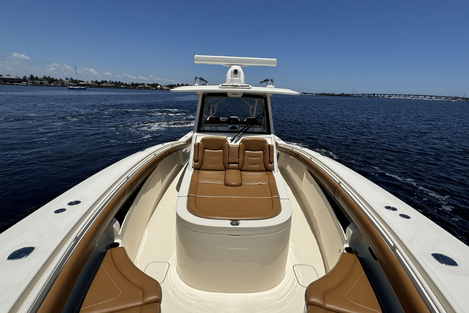 Slide: The Image of Scout 355 LXF 2021 - 16