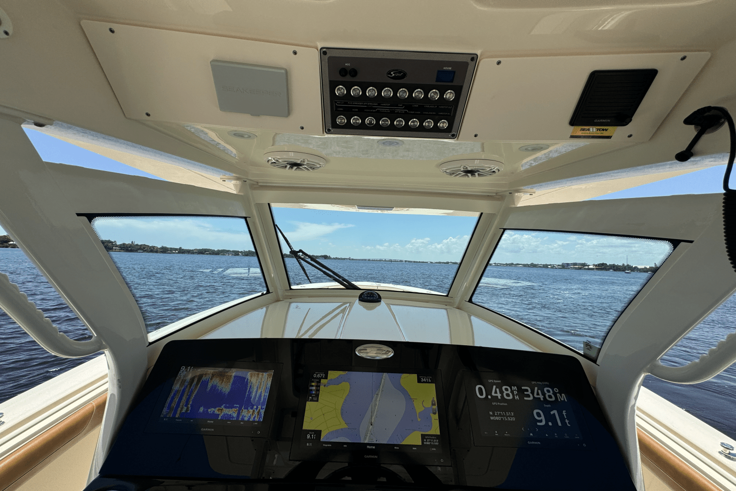 Slide: The Image of Scout 355 LXF 2021 - 27