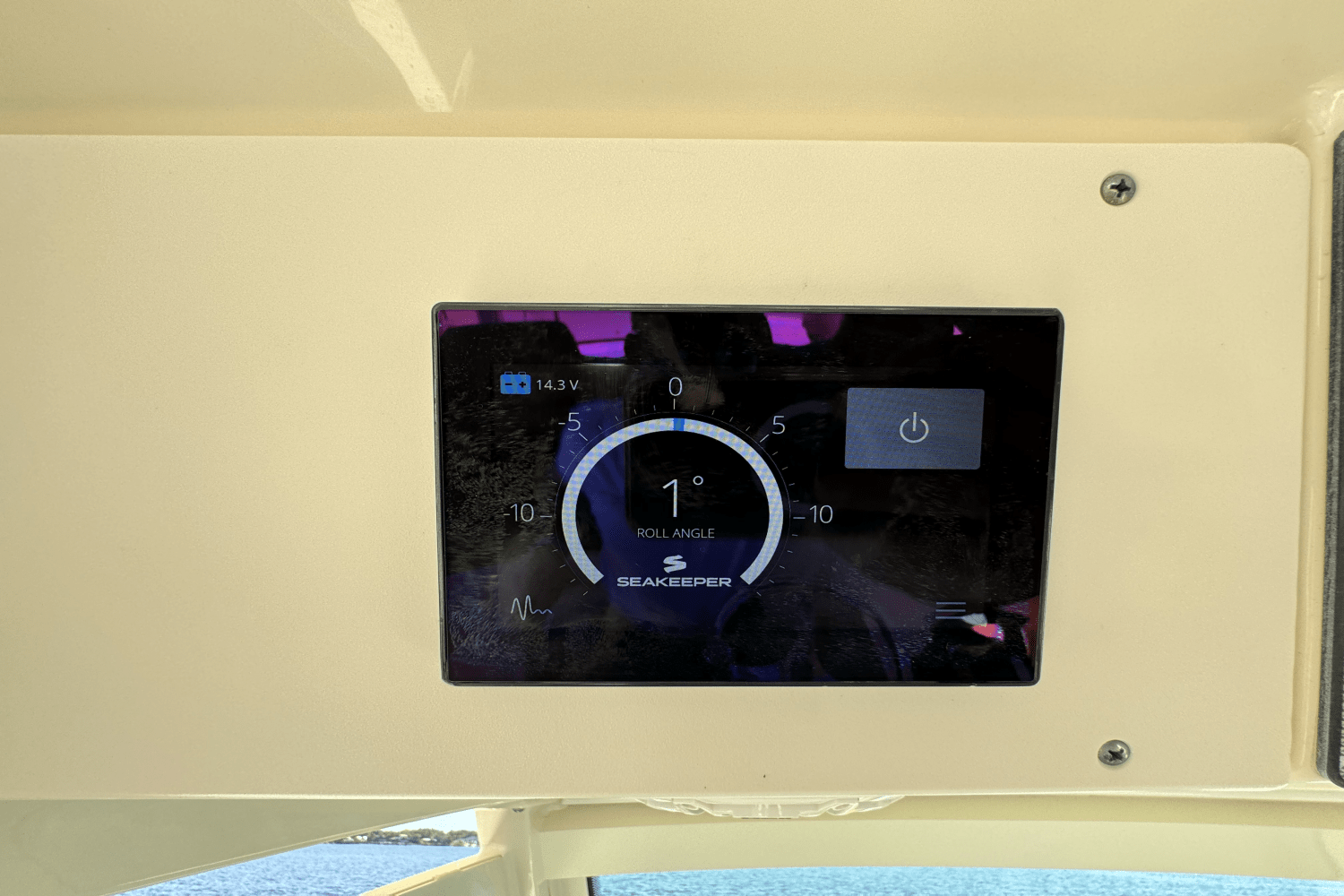 Slide: The Image of Scout 355 LXF 2021 - 28