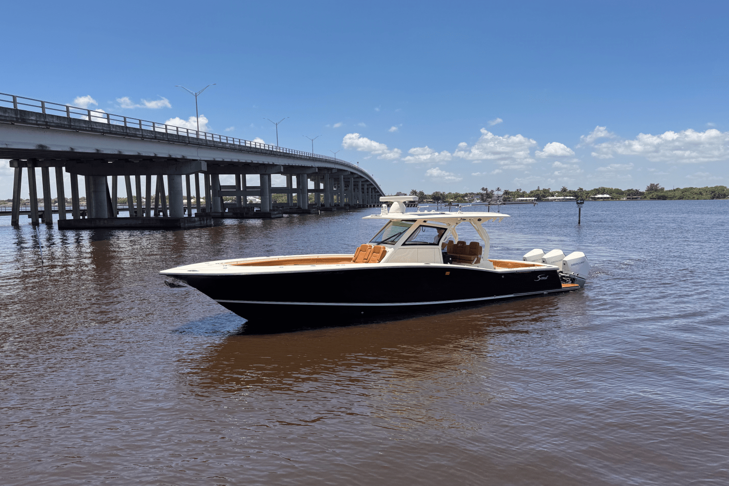 Slide: The Image of Scout 355 LXF 2021 - 3