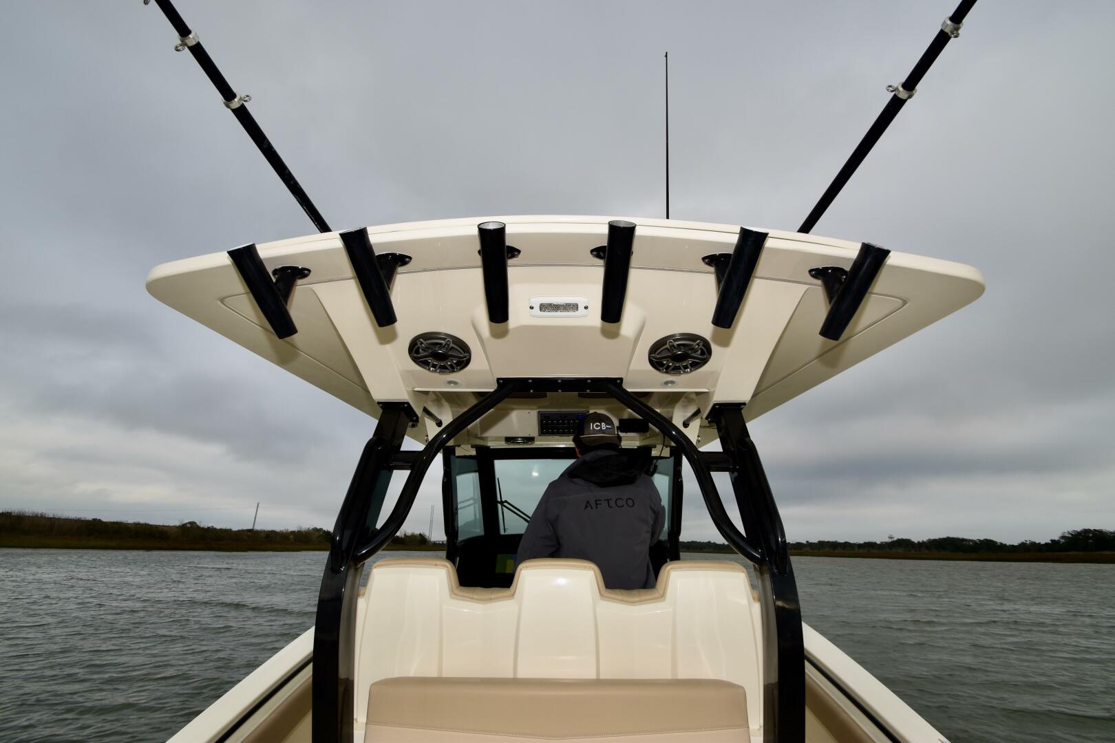 Slide: The Image of Scout 355 LXF 2022 - 4899250
