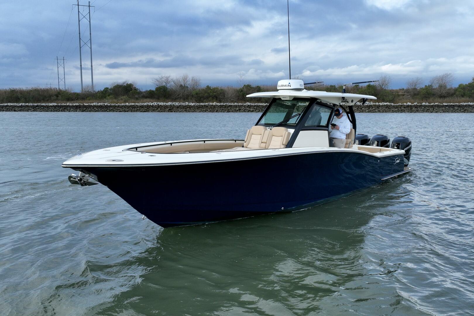 Slide: The Image of Scout 355 LXF 2022 - 4899176
