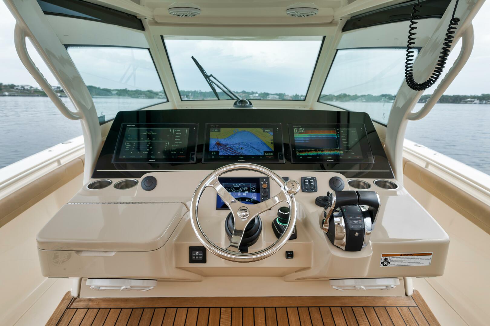Slide: The Image of 2018 Scout 38 LXF-Pain Killer- Helm 8 - 5199169