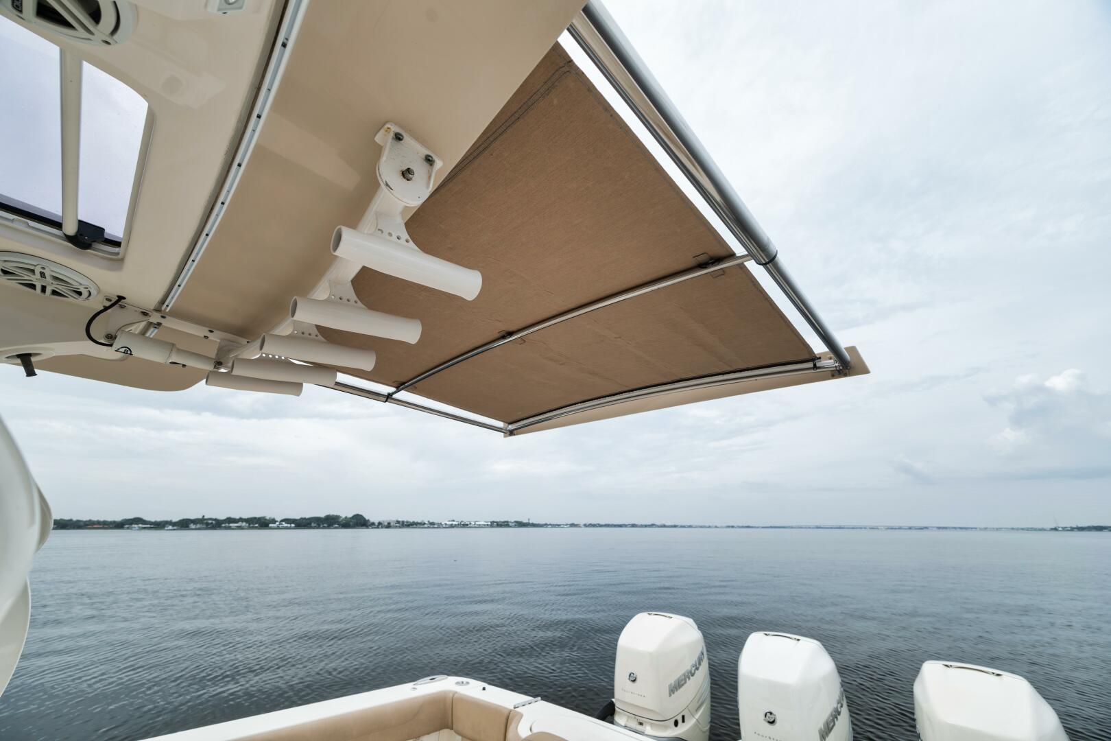 Slide: The Image of 2018 Scout 38 LXF-Pain Killer-Cockpit 30 - 5199152