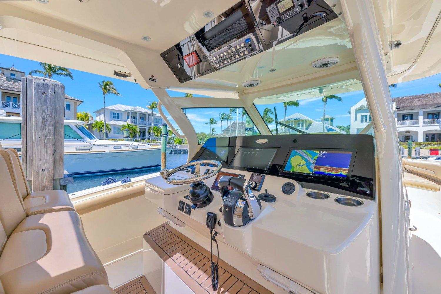 Slide: The Image of Scout 380 LXF 2020 - 20