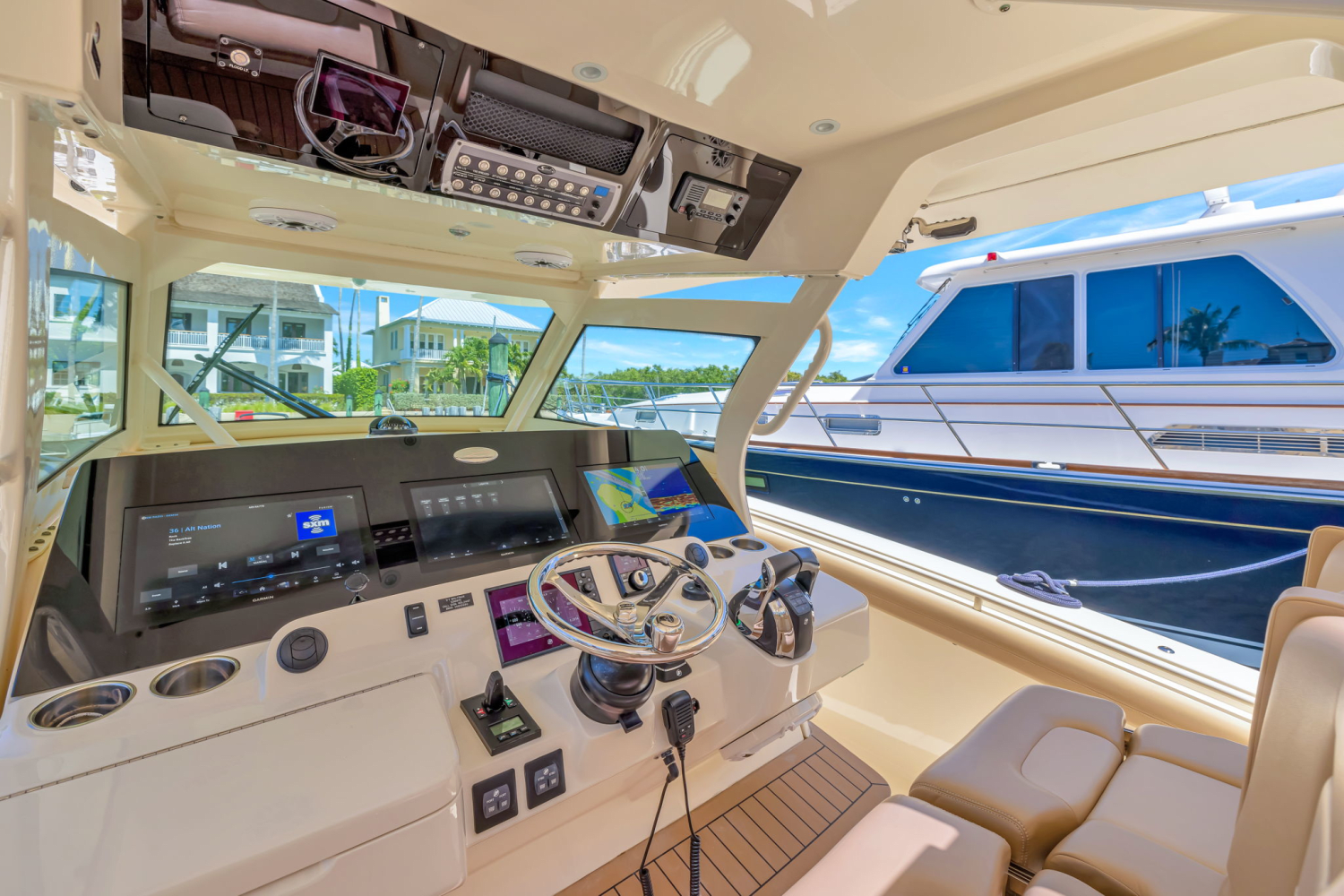 Slide: The Image of Scout 380 LXF 2020 - 22