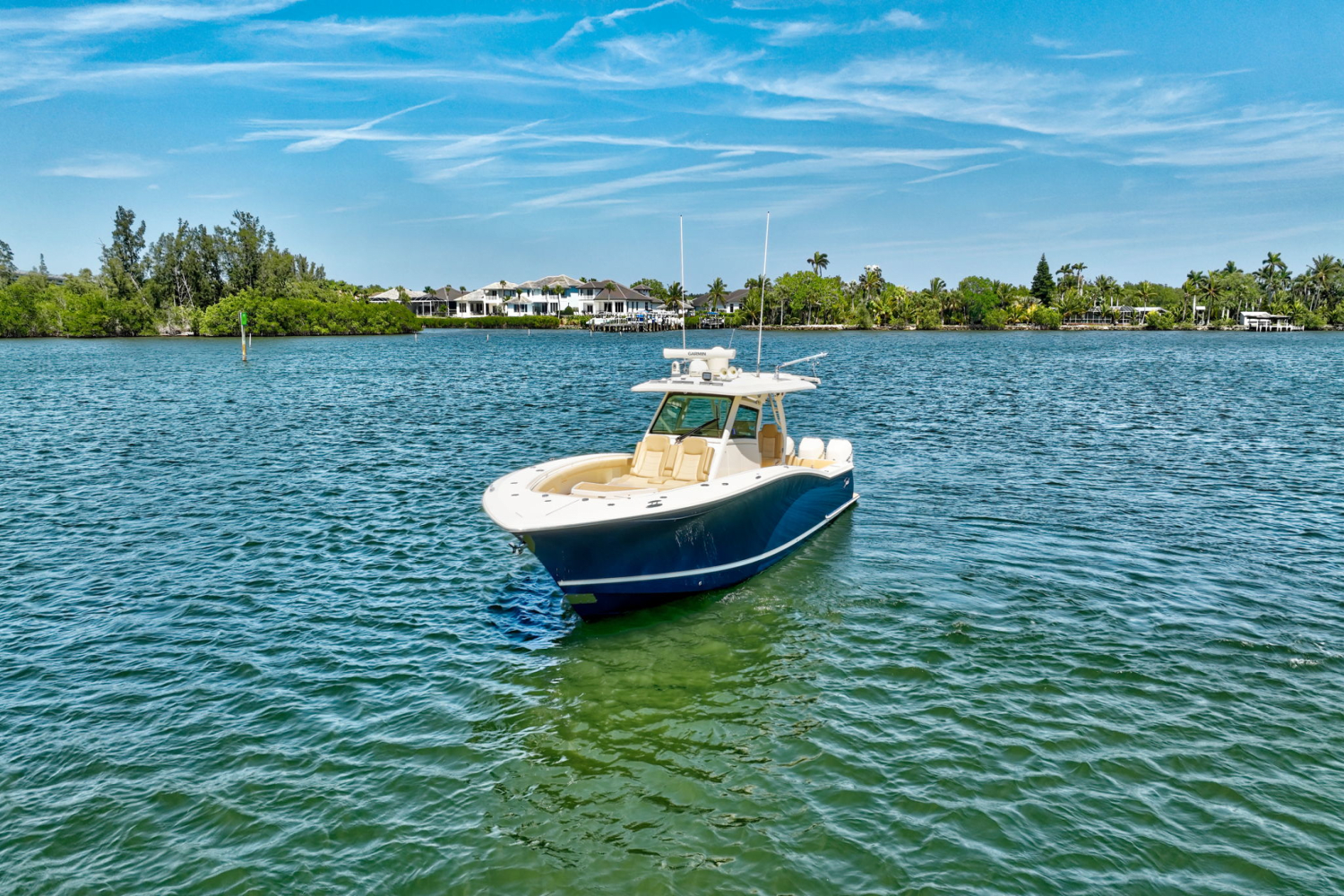 Slide: The Image of Scout 380 LXF 2020 - 3