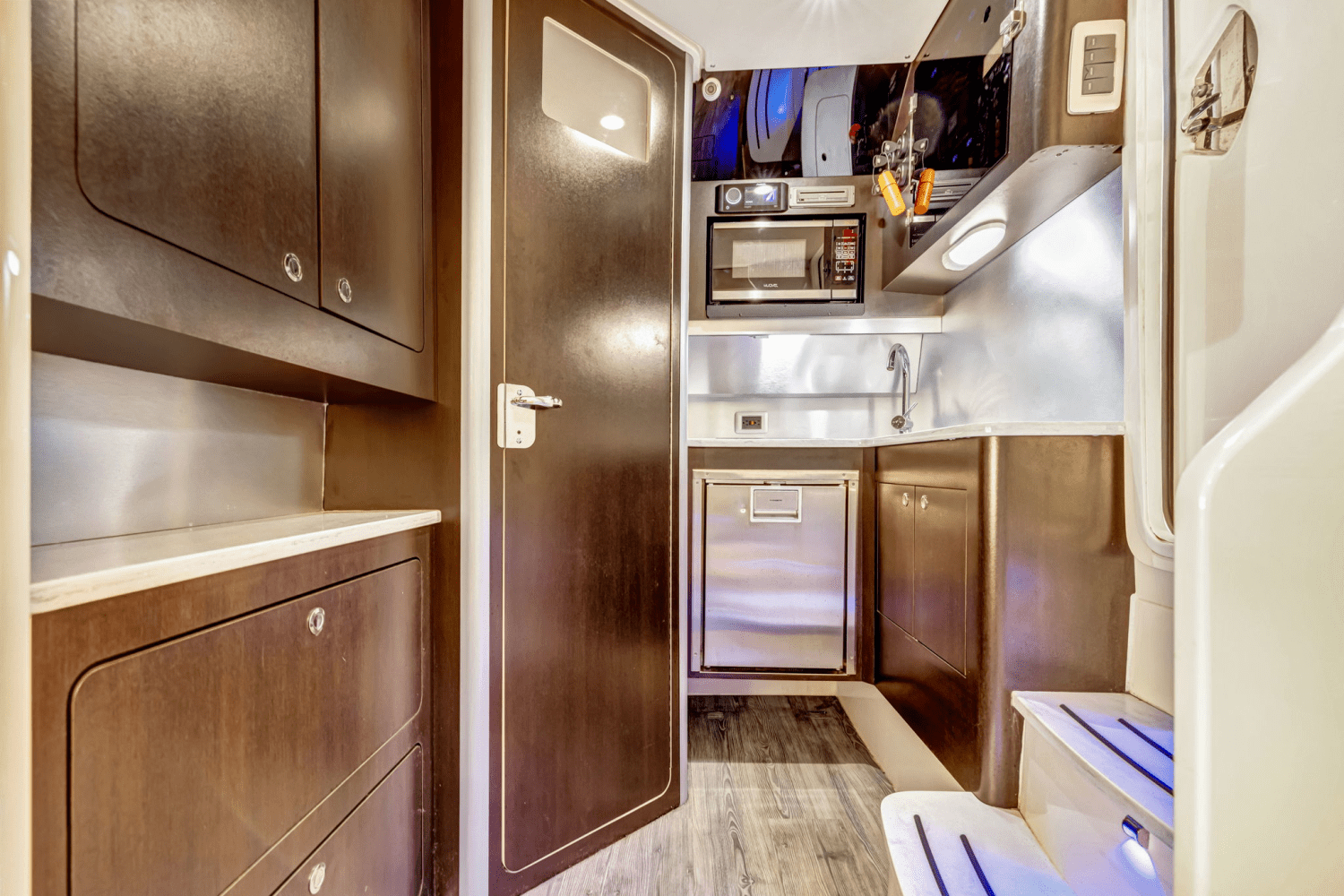 Slide: The Image of Scout 380 LXF 2020 - 33