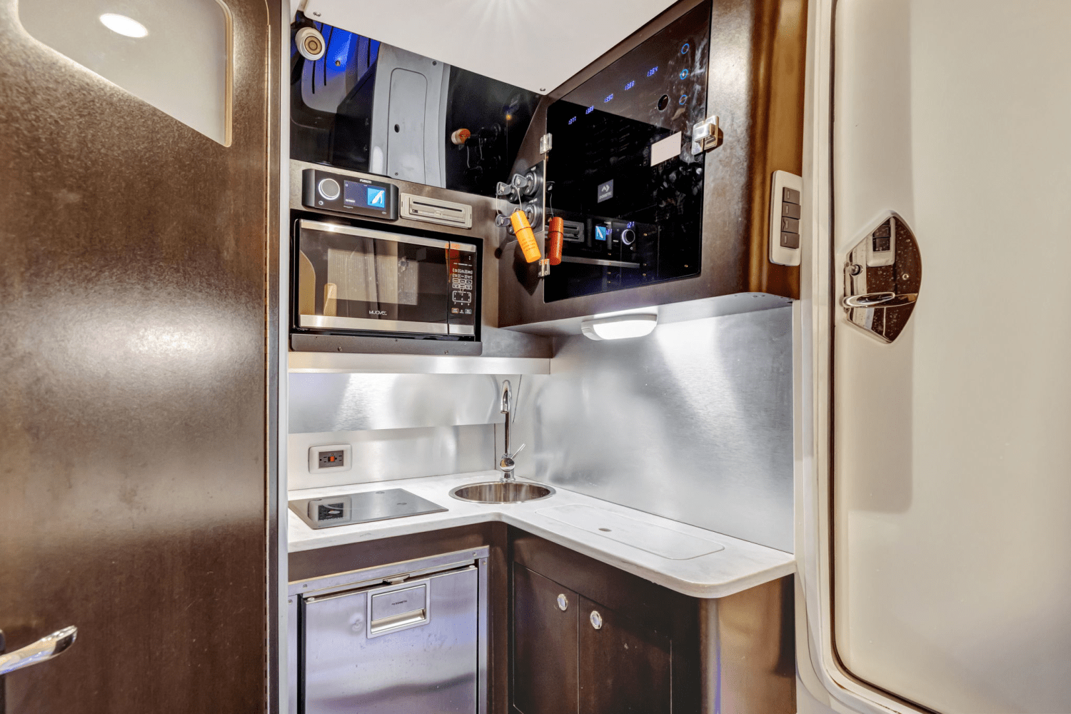 Slide: The Image of Scout 380 LXF 2020 - 34