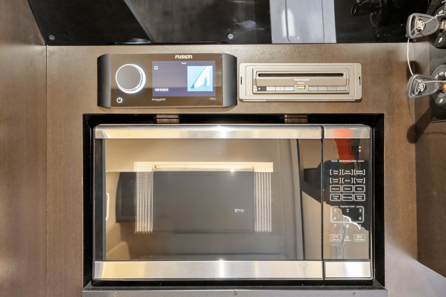 Slide: The Image of Scout 380 LXF 2020 - 36