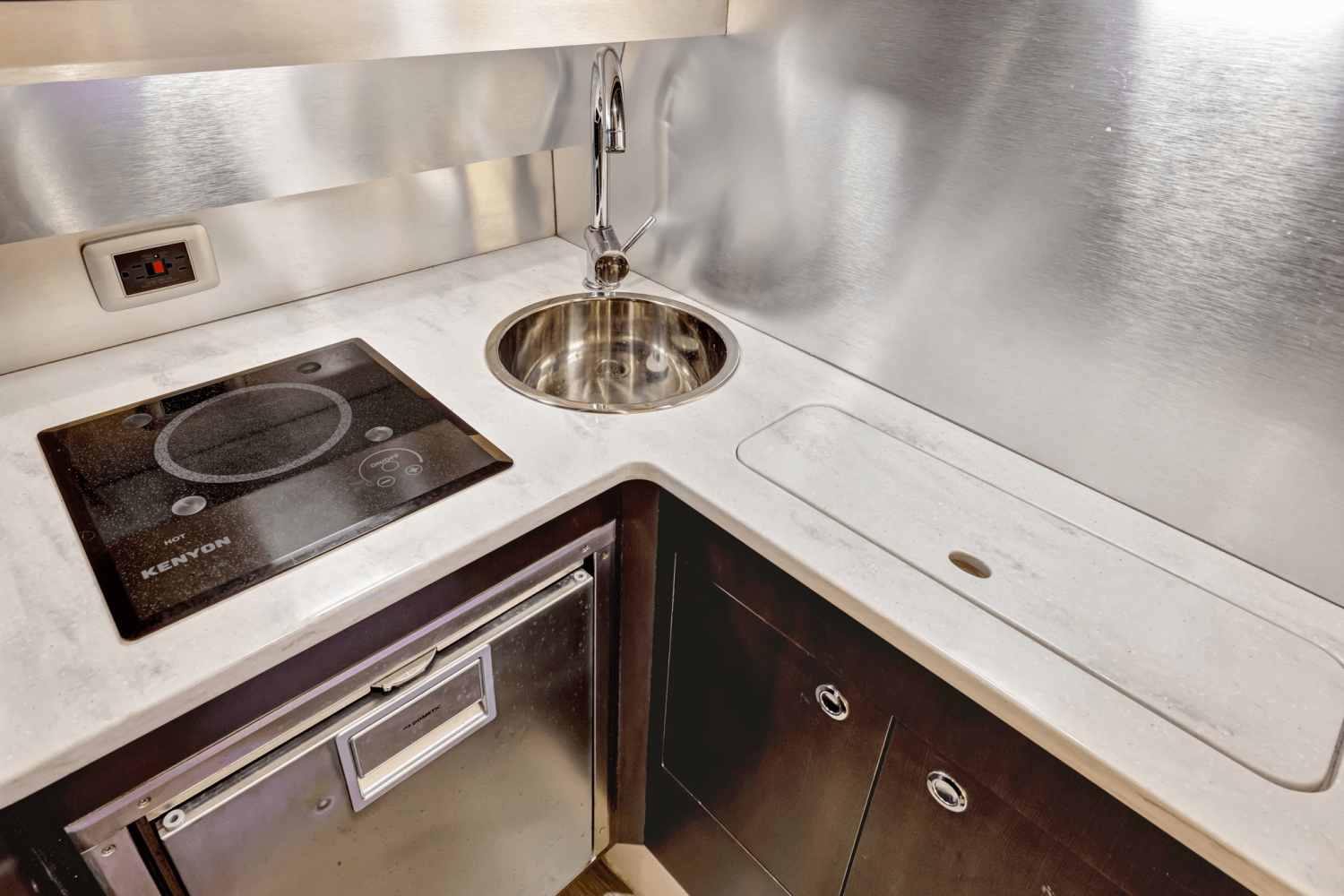 Slide: The Image of Scout 380 LXF 2020 - 37