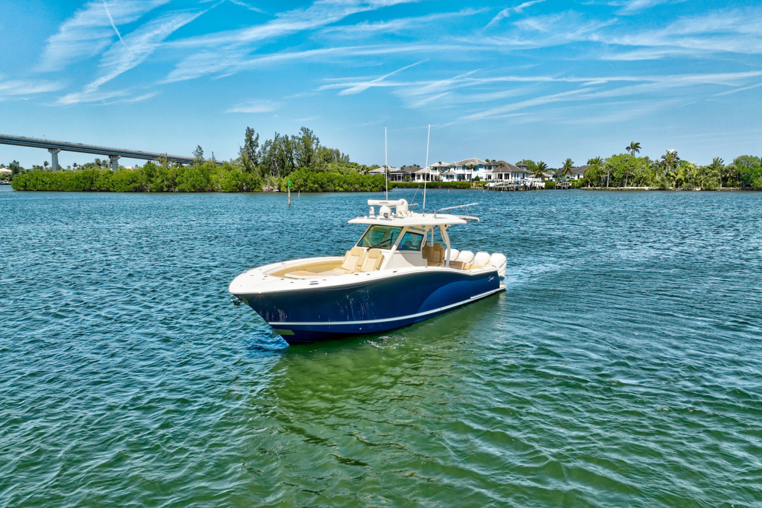 Slide: The Image of Scout 380 LXF 2020 - 4