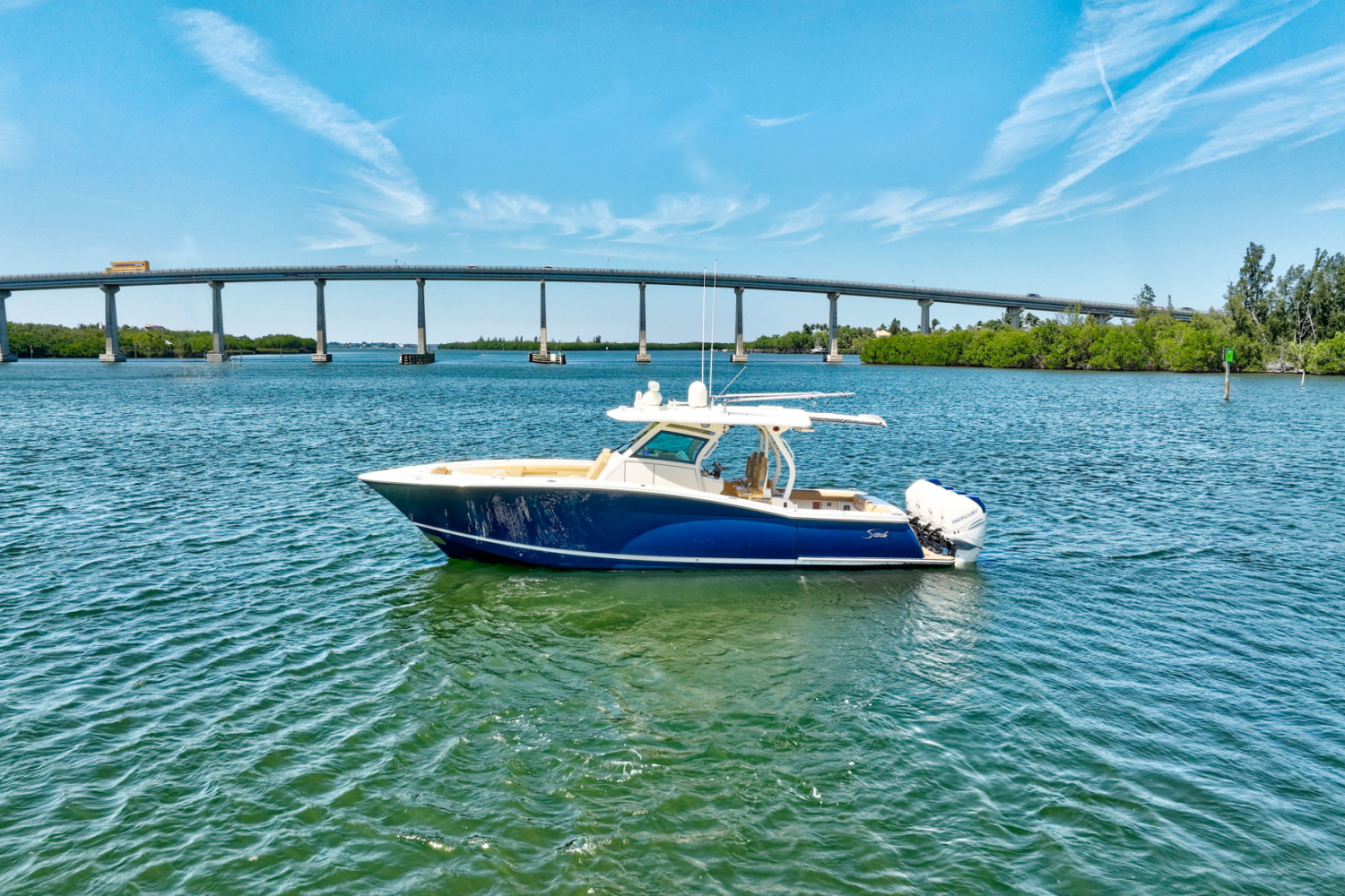 Slide: The Image of Scout 380 LXF 2020 - 5