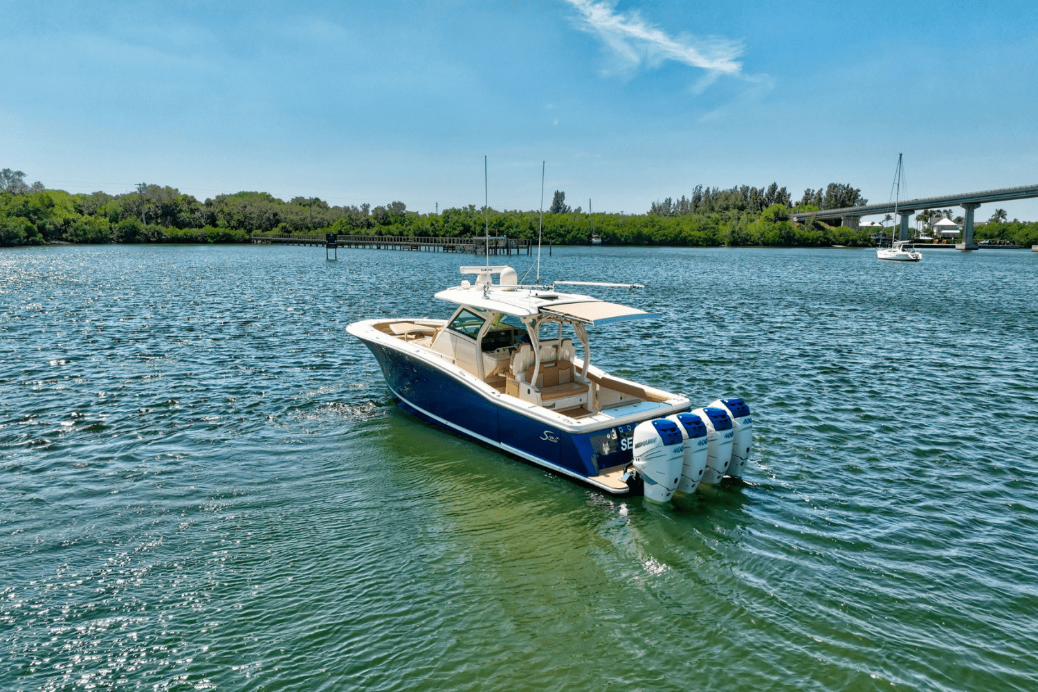 Slide: The Image of Scout 380 LXF 2020 - 7