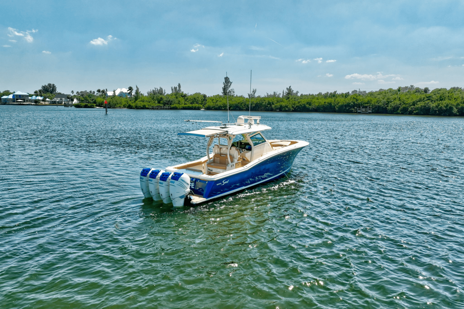 Slide: The Image of Scout 380 LXF 2020 - 9