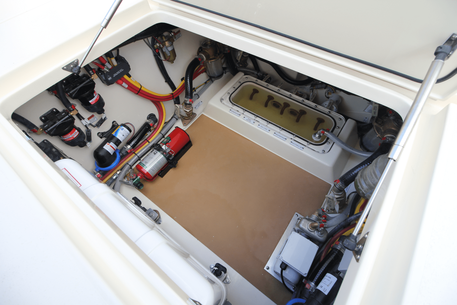 Slide: The Image of Scout 400 LXF 2024 - 20