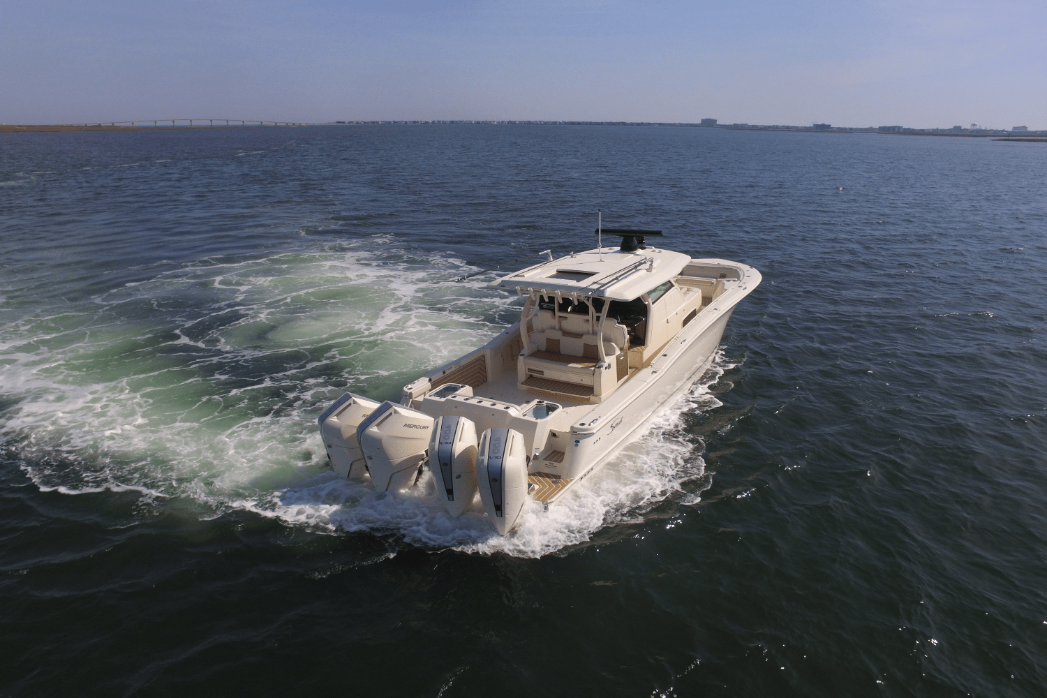 Slide: The Image of Scout 400 LXF 2024 - 4