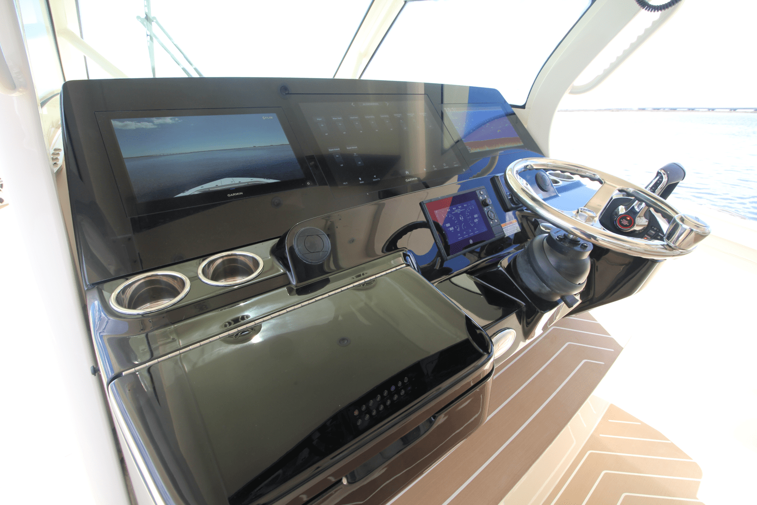 Slide: The Image of Scout 400 LXF 2024 - 50